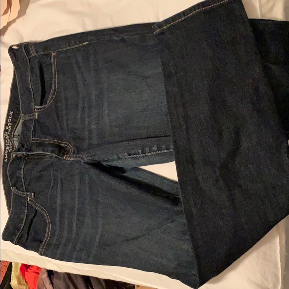 American eagle dark wash super stretch jeans.